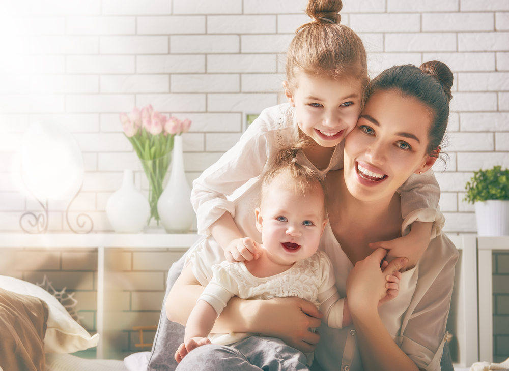Happy,Loving,Family.,Mother,And,Her,Daughters,Children,Girls,Playing